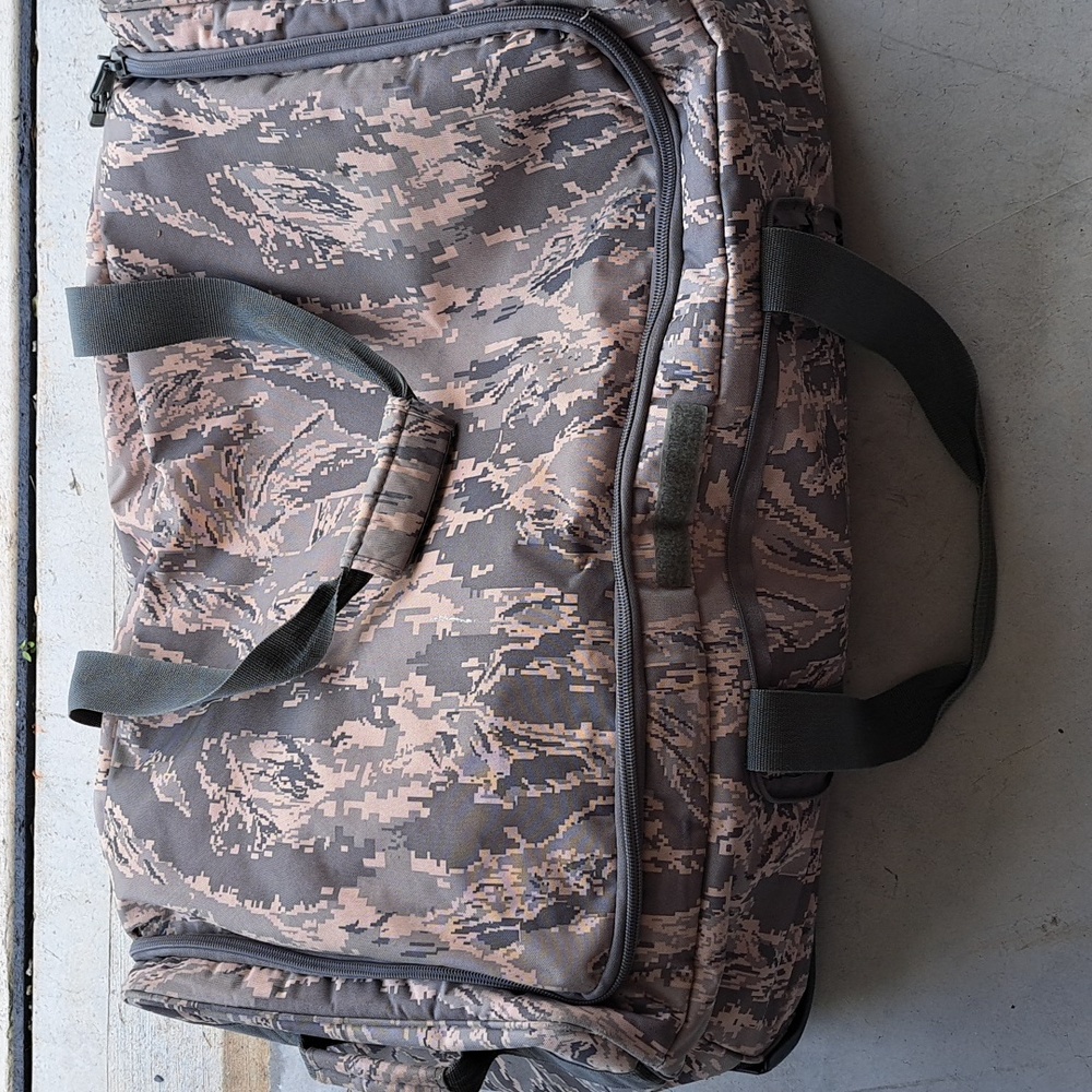 Mercury Tactical Gear Multicam Military 33” Monster Wheeled Deployment Bag - Picture 4 of 9